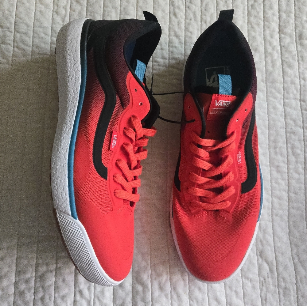 Vans Mte Ultrarange Exo Men Size 11.5 Red To Black Hike 012026